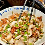 跟风吃这家湘西菜馆，排队1小时真值哭了