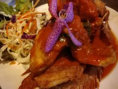 -Dash Teak House