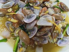 -四川小胡子海鲜(丁村万人海鲜广场店)