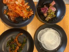 -肉甲韩国木炭烤肉(新壹街1店)