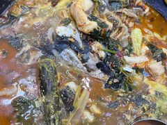 -丹水桥地锅鱼·翘嘴鲌·地方特色全鱼宴(丹江口大坝店)