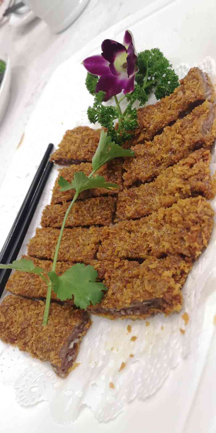 原汁原味驴庄-"从盐田走盘山公路过来,在长岭村里面,看地.