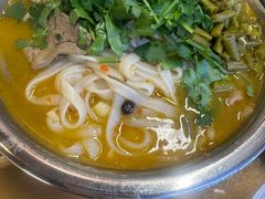 -丽丽三鲜螺蛳粉(田林路店)