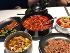 -本来精品川菜(嘉里中心店)