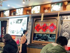 大堂-黑白电视长沙小吃(美林M·LIVE天地东座店)