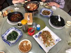 -鑫悦楼煎蟹·16年海鲜大排档