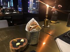 餐前包-AZUL by FUEL蓝色·法式酒馆(琶醍店)