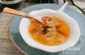 Coconut Meat and Papaya Sago Sweet Soup