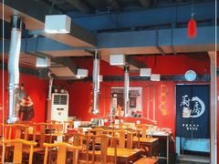 大堂-赵胖炙子烤肉&深夜酒馆(簋街店)