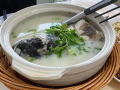 砂锅鱼头-天乐农家鱼头王(天目湖店)
