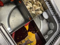 四宫格锅-海底捞火锅(大融城店)