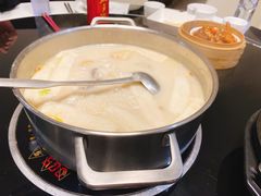 -煲王粤菜餐厅(中侨中心店)