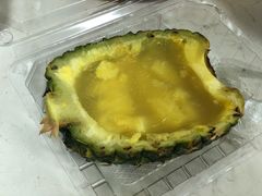 -志龙皇冠吃货椰子铺