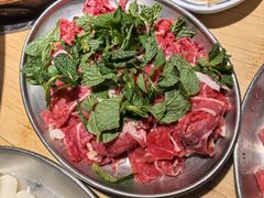 -洱火云南酸菜牛肉火锅(石景山当代商城店)