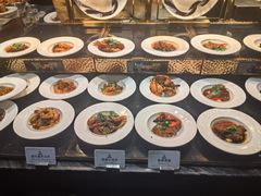 -雍容荟帝王蟹活龙虾展台自助(IFS黑金店)
