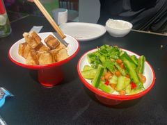 -辣尚瘾·烤鱼·新川菜(牡丹园直营店)