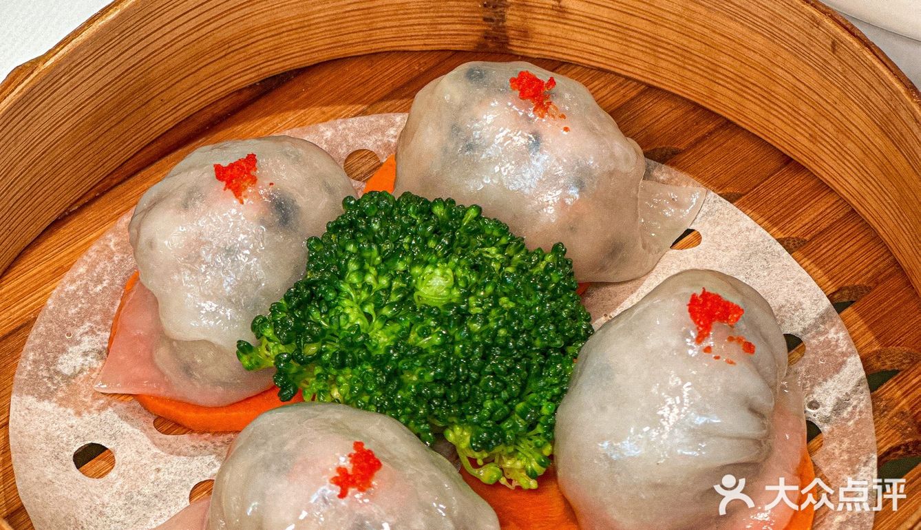 精致又美味的粤菜小馆，这露天花园太美啦