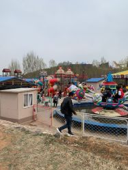 -窦王岭景区游乐场
