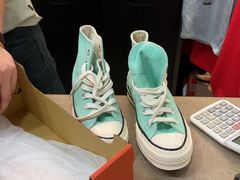 -观澜湖新城运动奥莱区