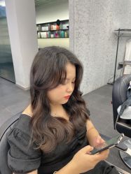 -诗悦发型SALON·圣罗兰店