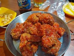 -BHC炸鸡(明洞总店)