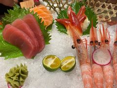 秒懂三文鱼-文三酒肆自助放题(新街口友谊广场店)