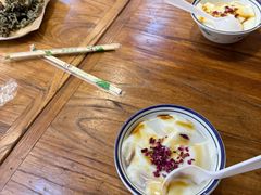 -云阿蛮云南生烫牛肉米线(奉贤路店)