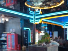 -屋有岛沉浸游戏旗舰店(中山公园店)
