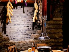 大堂-喝丢一只鞋·东北烤肉·烧烤·铜火锅(童卫路店)