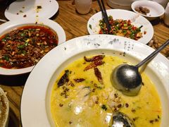 -爱碗亭·鲜炒湖南菜(壹城中心店)