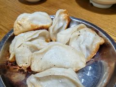 -黄阿姨锅贴大王(万航渡路店)