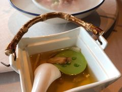 养生松茸汤-三利音·东方司宴(外滩店)