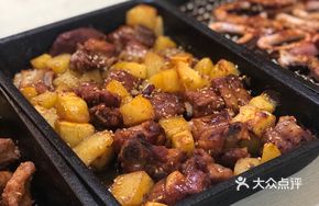 Honey Glazed Pork Ribs with Baby Potatoes