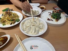 -东方饺子王(重庆路亚泰店)