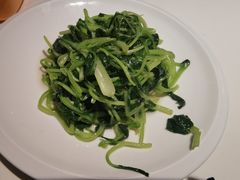 -八府香鸭·啫啫煲(华山路店)