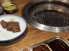 -明洞阿姨·韩式酱蟹烤肉·创意料理(三元桥店)