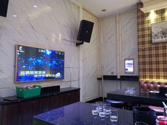 -皇马纯KTV·量贩·聚会(民治店)
