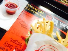 -FATBURGER 特富客汉堡(外交公寓店)