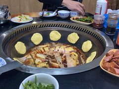 -东北农家院铁锅炖