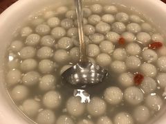 酒酿圆子-老大同酒家·糟卤·本帮菜(中山公园店)