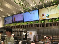 -CoCo都可(湖滨银泰店B区店)