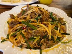 傣味酸笋炒牛肉-缘生态云南菜·野生菌庭院餐厅(华侨城店)