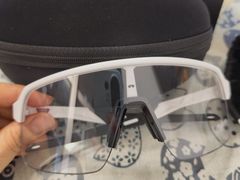 -LensCrafters亮视点·OAKLEY精选(静安嘉里中心店)