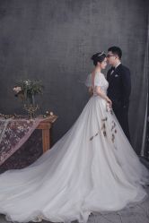 -雪中彩影婚纱摄影·微光艺术中心