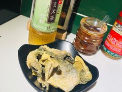 鲜炸鱼皮-無牌小范·香港明星美食