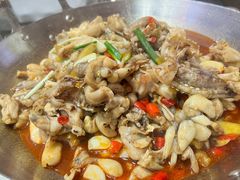 -昱龙大盆牛蛙馆(三兴街总店)