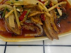 炒鸭脚-周良天山牛杂城(天山路总店)