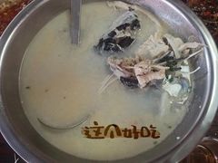 -雪湖煜辰鱼头老店(雪野湖店)