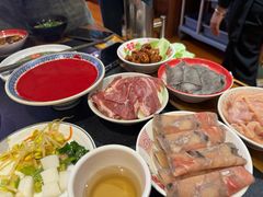 -沸炉重庆老火锅(军事博物馆店)