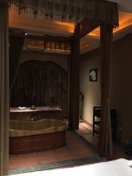 -蕾蕾美颜美容美体